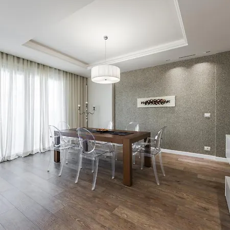 Casa Lumniere By Ps Apartment